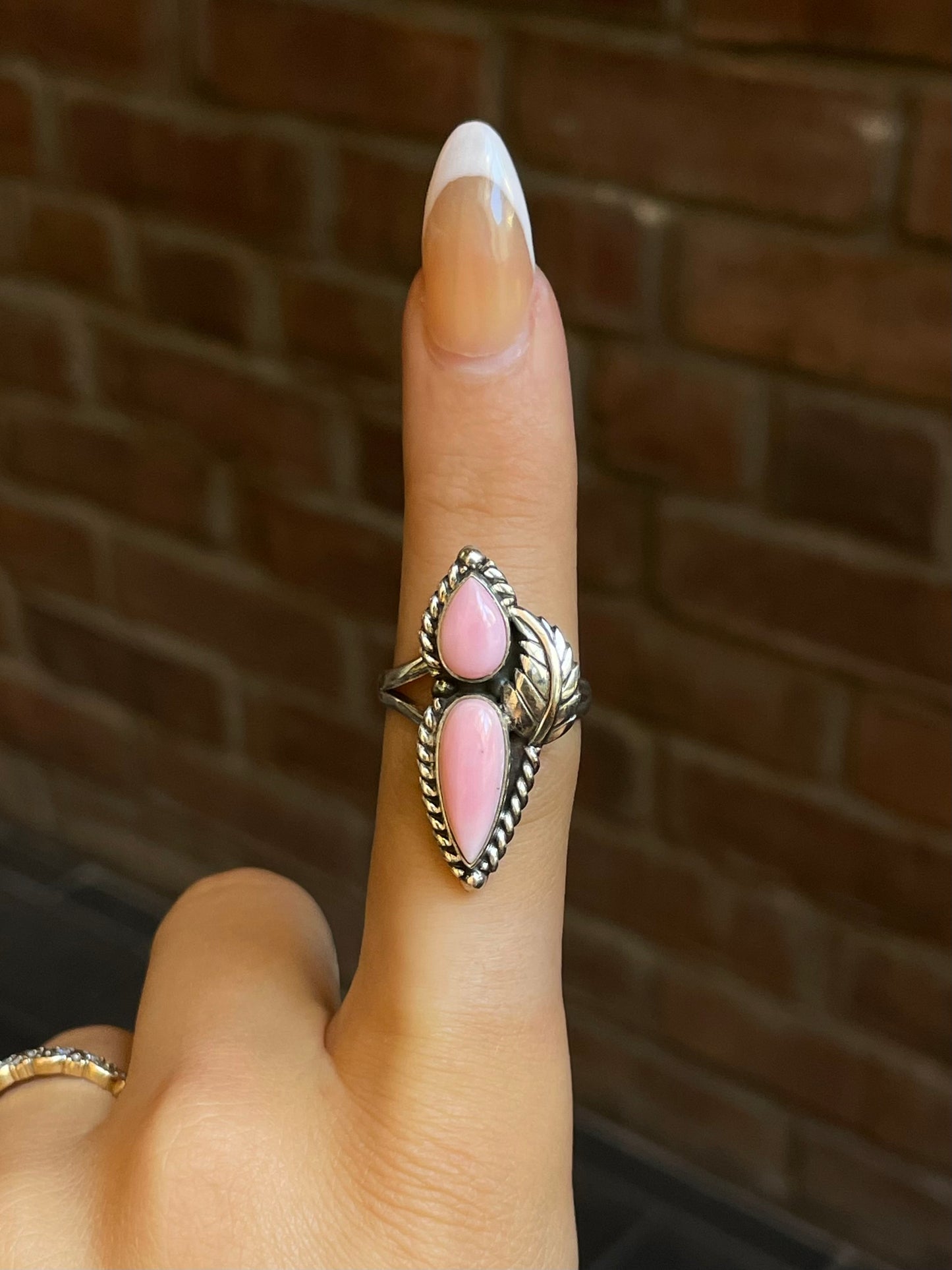 Pink Conch Tear Drop Ring Size 8 | Sterling Silver E899