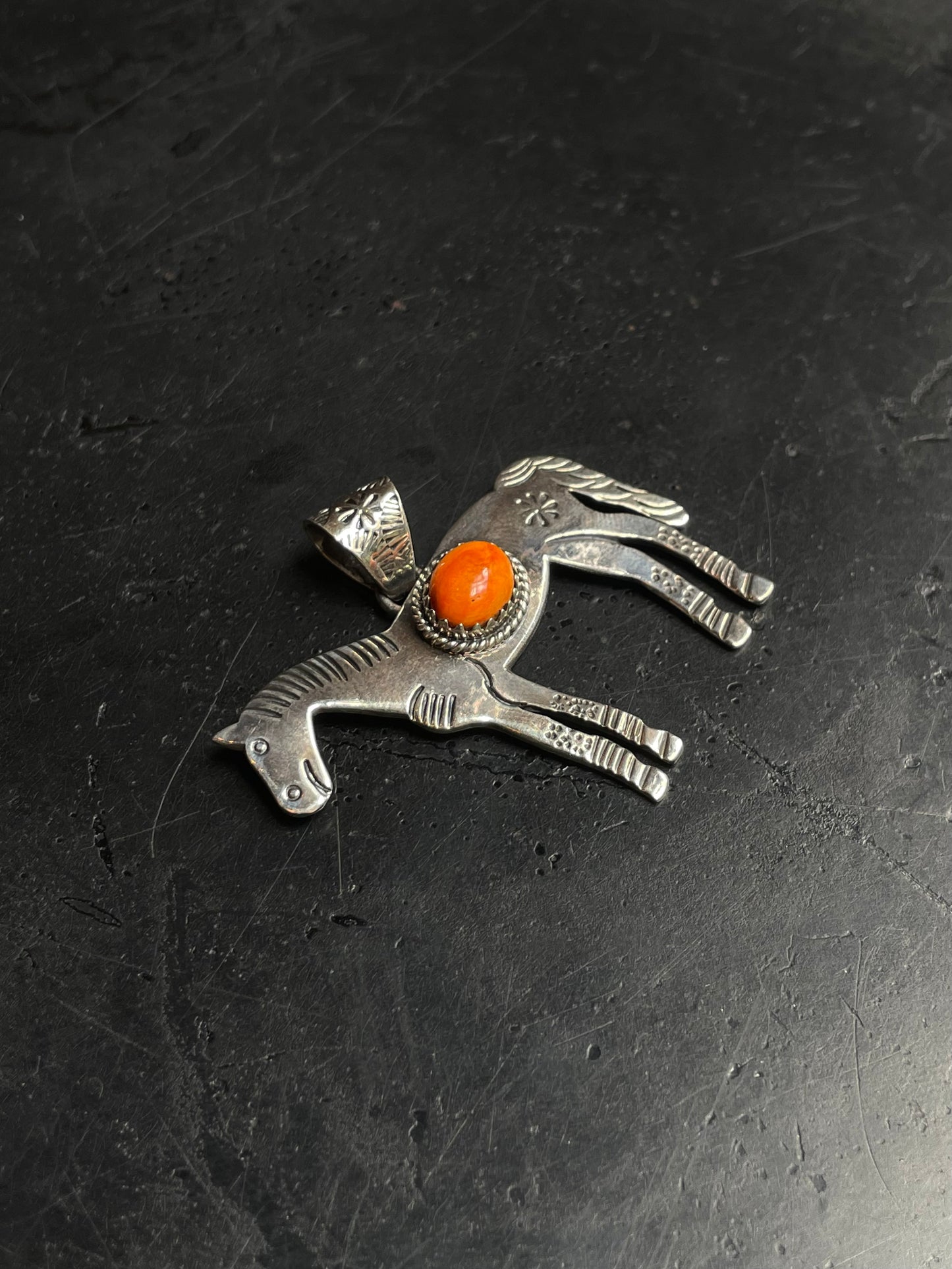 Spiny Oyster Horse Pendant | 925 Sterling Silver E268