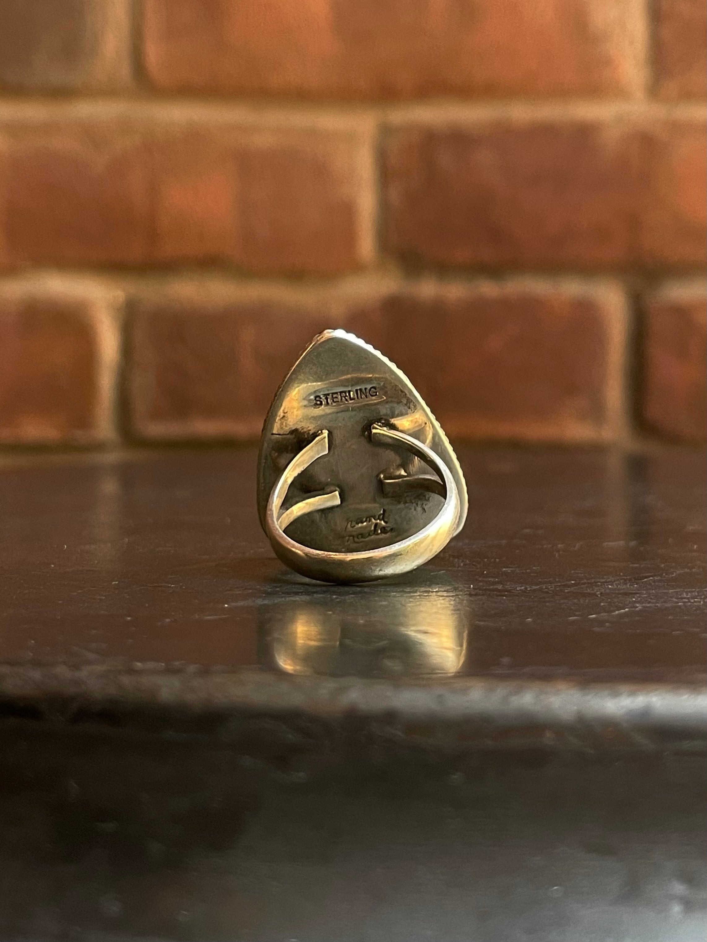 White Buffalo Ring Size 8 | 925 Sterling Silver G647