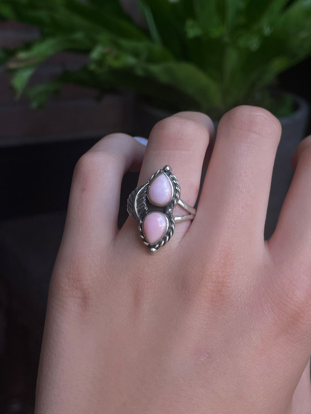 Pink Conch Tear Drop Ring Size 7.75 | 925 Sterling Silver G540