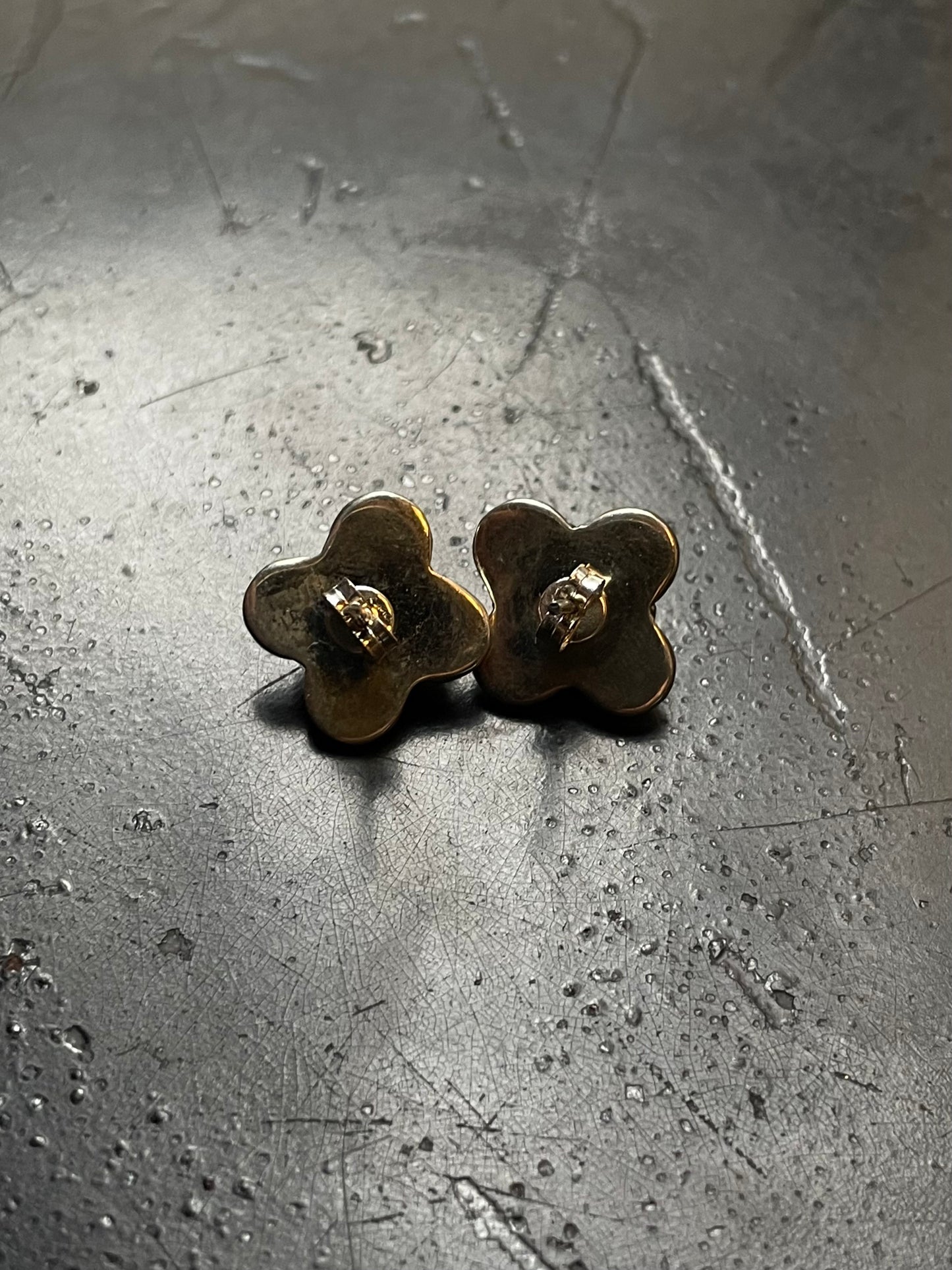 Spiny Oyster Flower Stud Earrings | 925 Sterling Silver G250