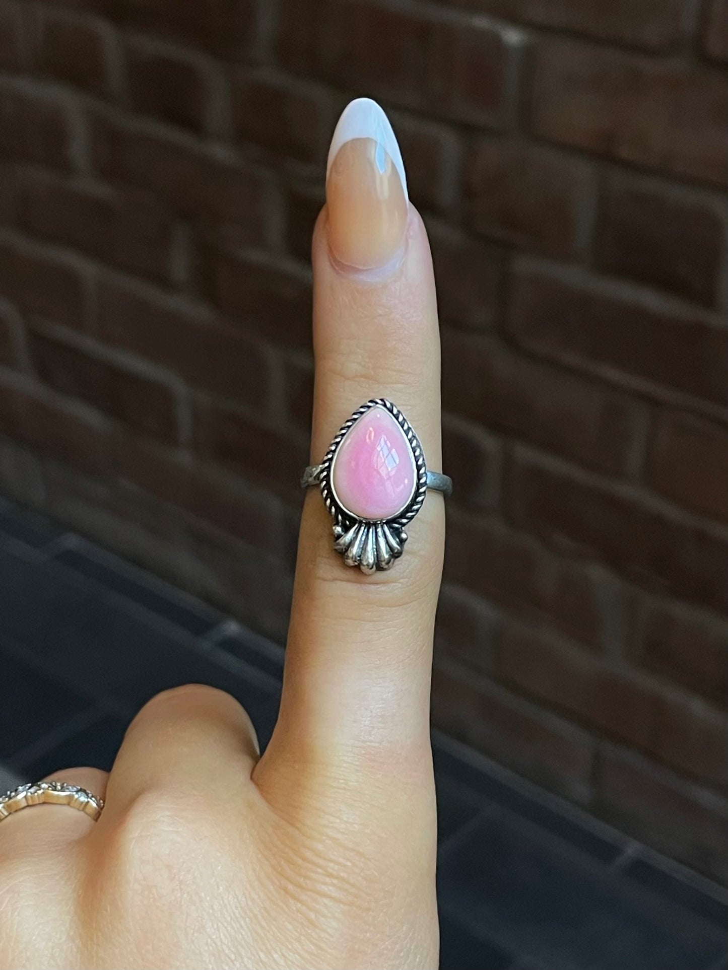 Pink Conch Tear Drop Ring Size 7.25| Sterling Silver E917
