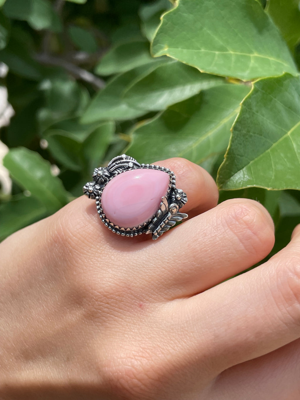 Pink Conch Tear Drop Ring Size 4 | 925 Sterling Silver D182