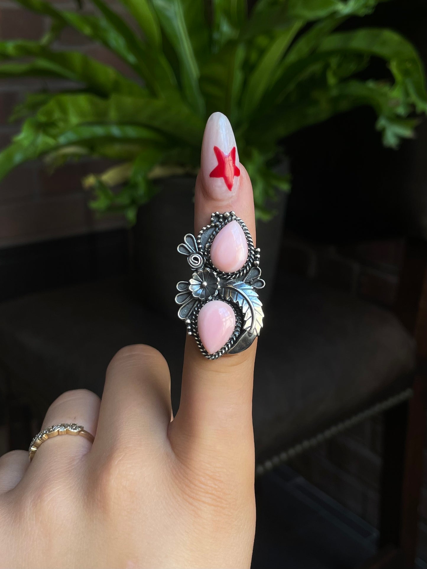 Pink Conch Tear Drop Floral Ring Size 5.75 | 925 Sterling Silver G524