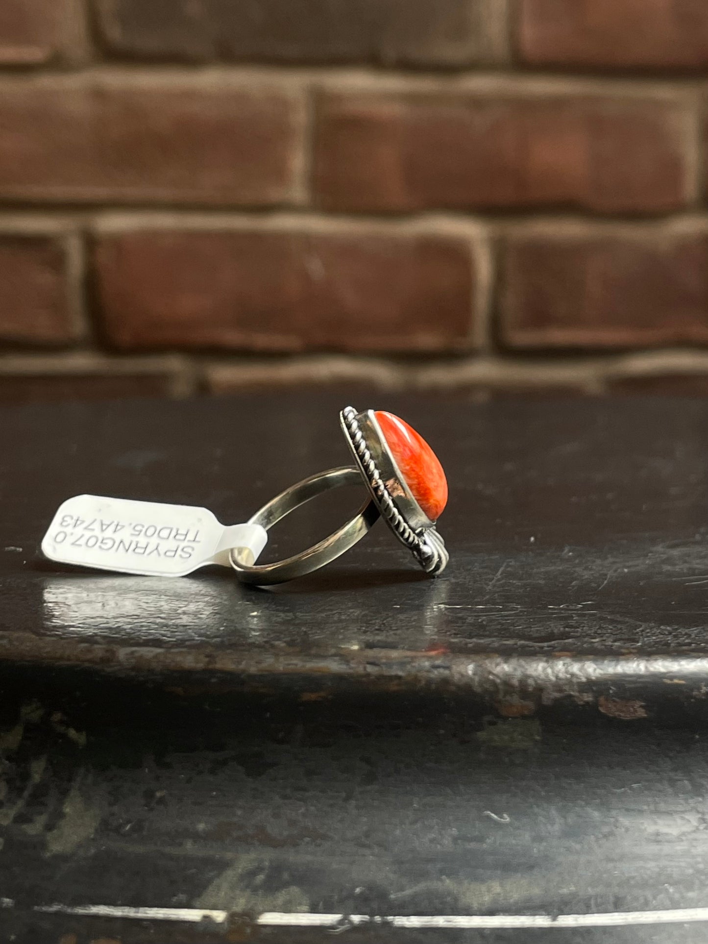 Spiny Oyster Teardrop Ring | Sterling Silver | Size 7 | A743