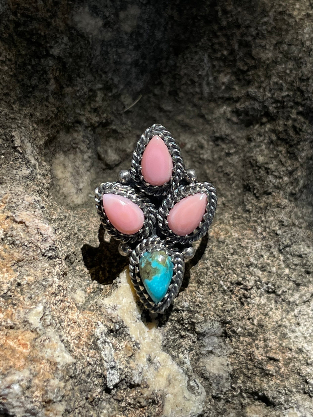 Pink Conch & Kingman Turquoise Cluster Ring Size 8 | 925 Sterling Silver D269
