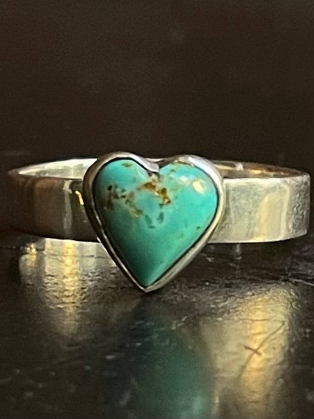 Kingman Turquoise Heart Ring | Sterling Silver | Size 8 G371