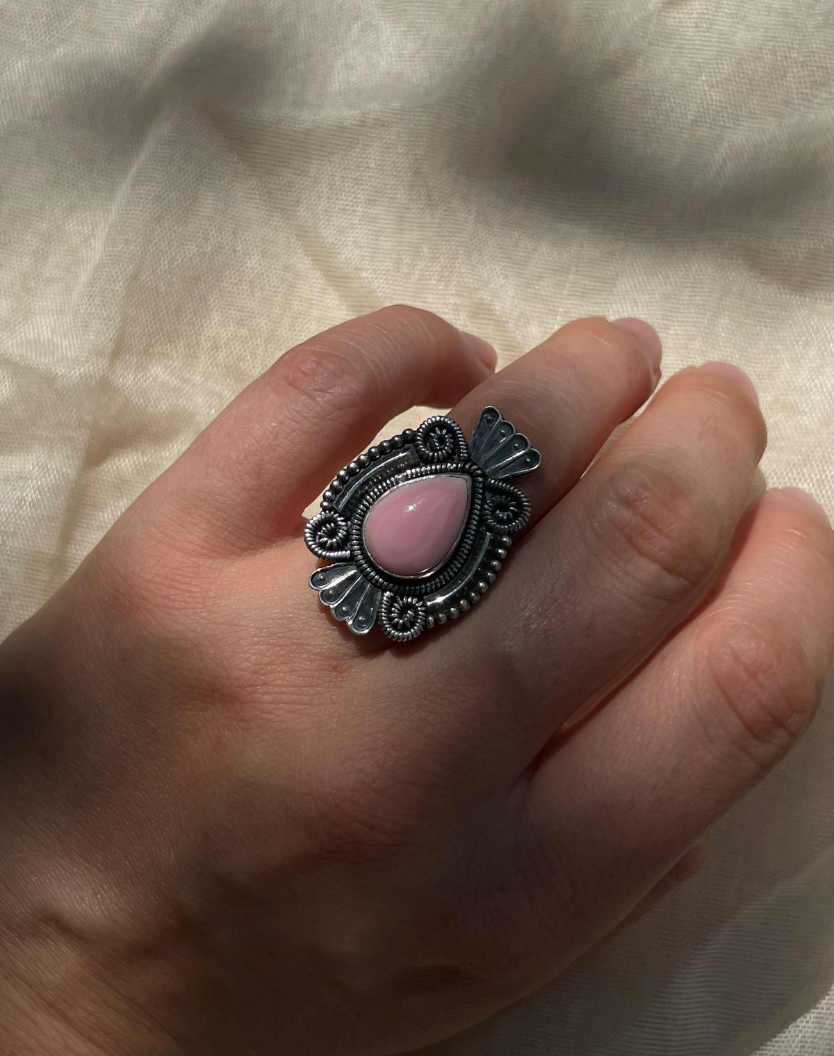 Pink Conch Teardrop Ring | 925 Sterling Silver Size 6.5 E290