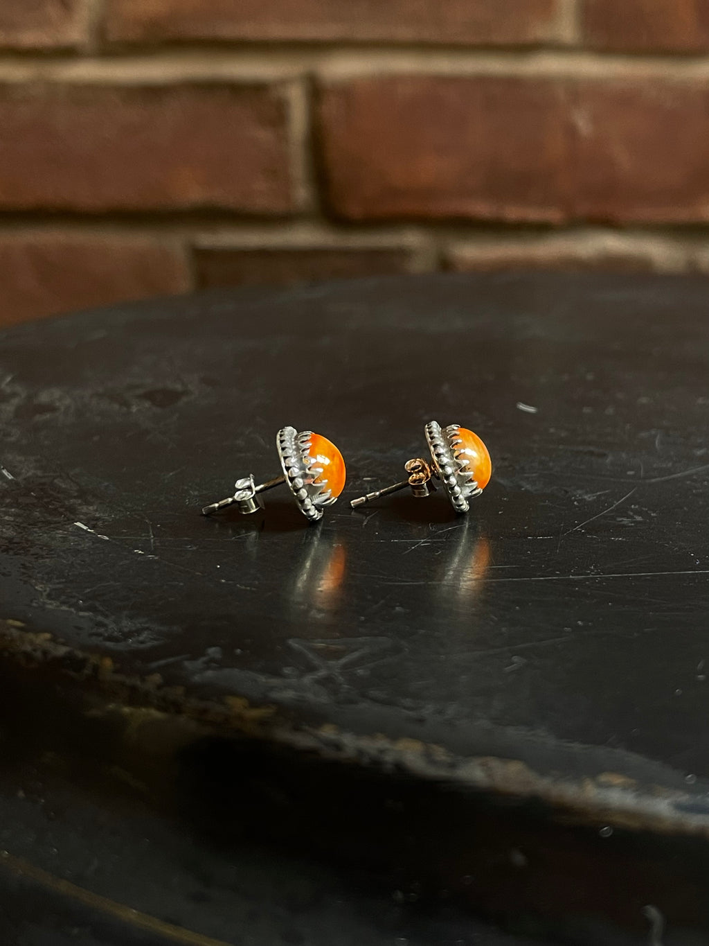 Spiny Oyster Stud Earrings | 925 Sterling Silver E806