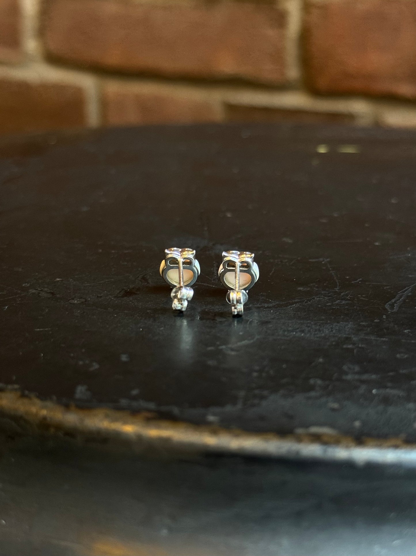 Pink Conch Owl Stud Earrings | Rhodium-Plated 925 Sterling Silver C283