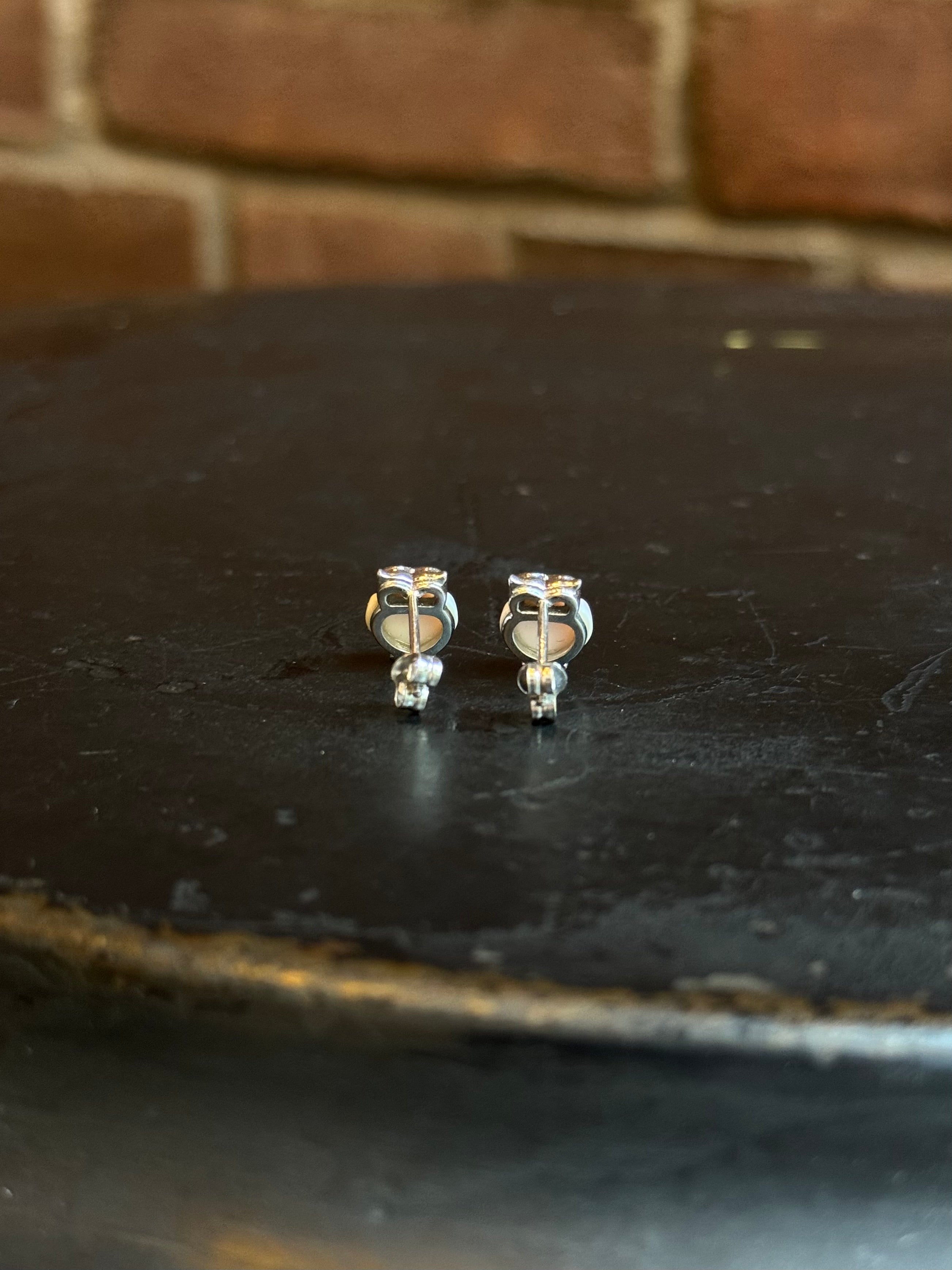 Pink Conch Owl Stud Earrings | Rhodium-Plated 925 Sterling Silver C283