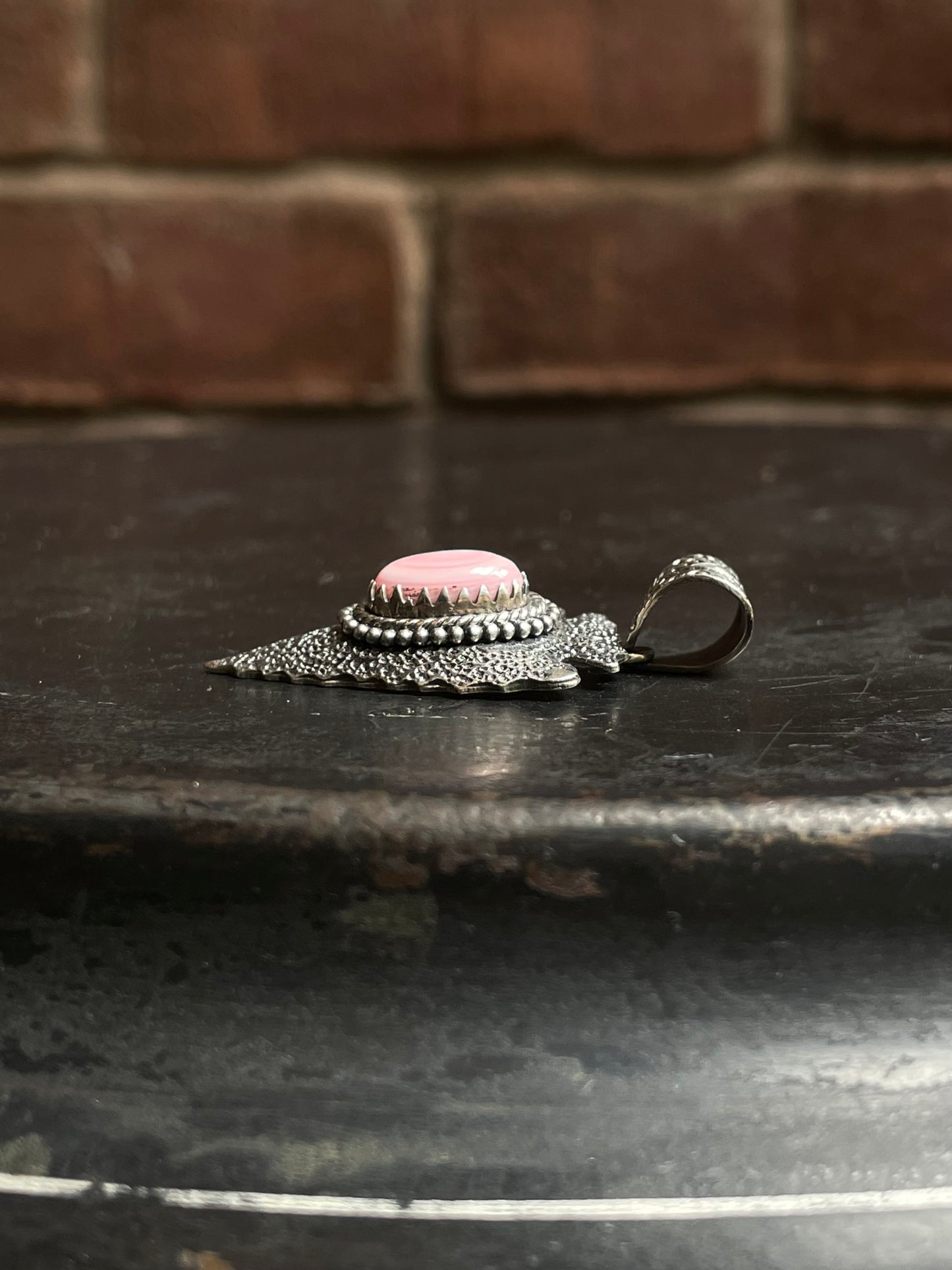 Pink Conch Arrow Head Pendant | 925 Sterling Silver E956