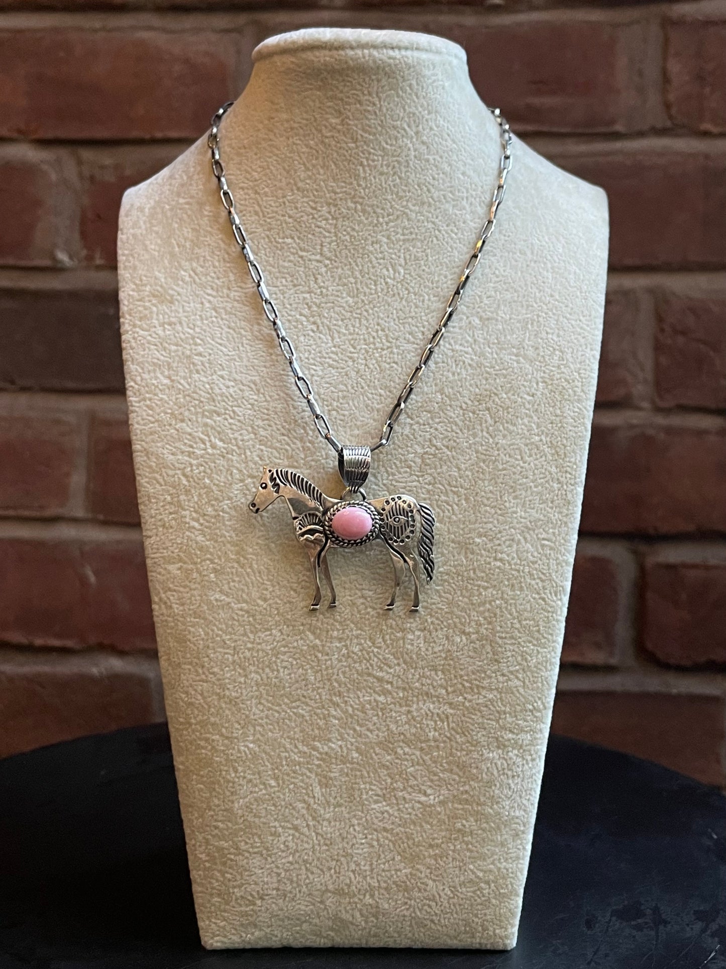 Pink Conch Horse Pendant | 925 Sterling Silver E263