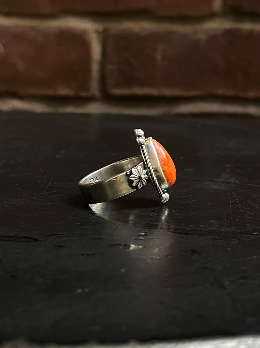 Spiny Oyster Tear Drop Ring Size 9 | 925 Sterling Silver G228