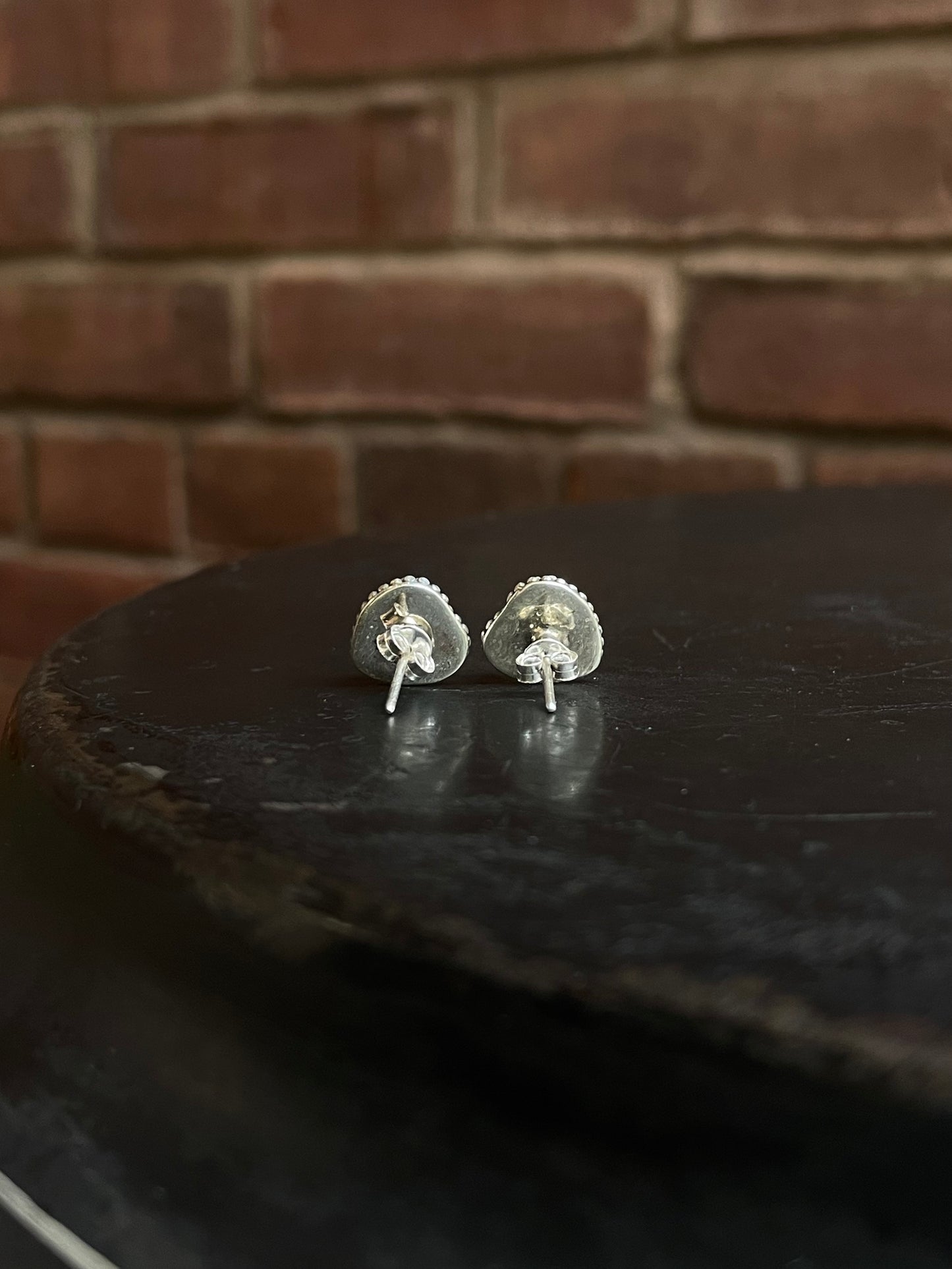 Pink Conch Heart Stud Earrings | 925 Sterling Silver E790