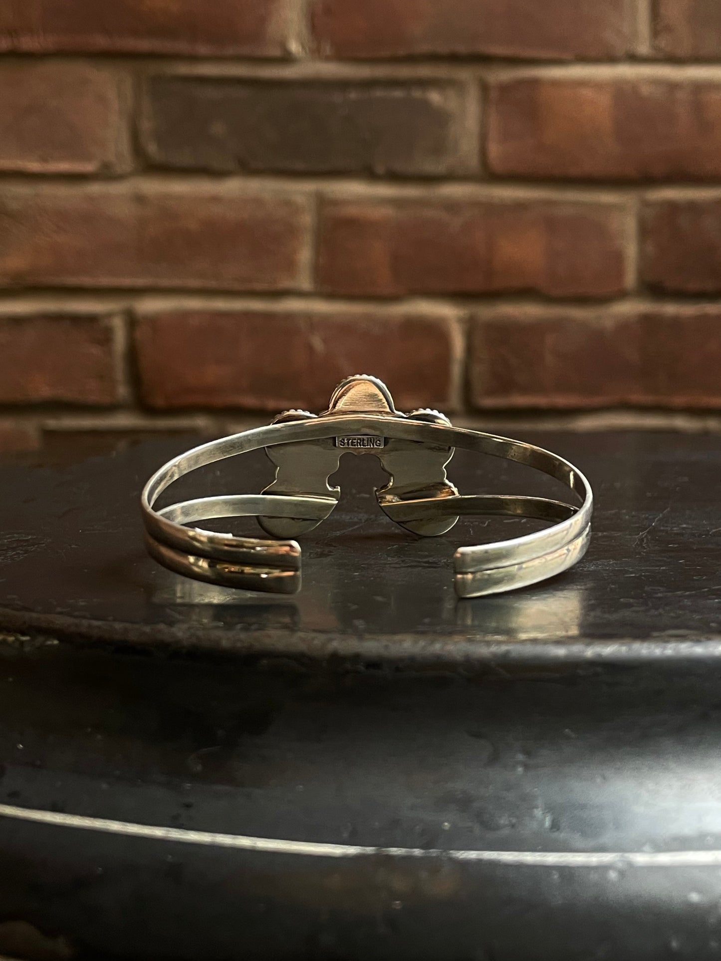 Pink Conch Naja Cuff | 925 Silver E536