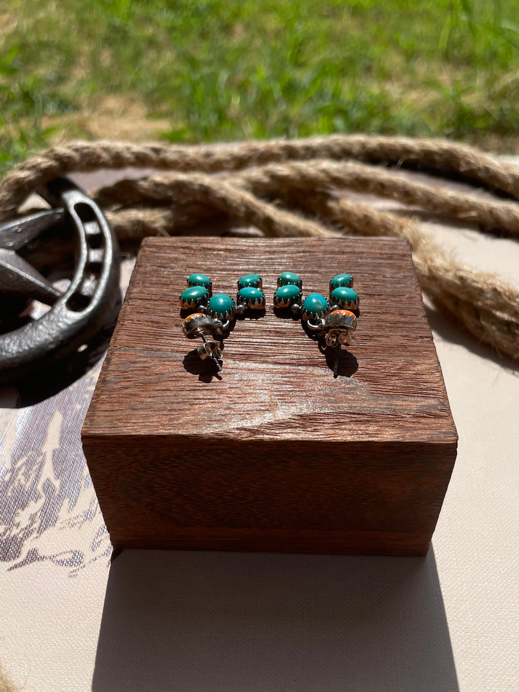 Turquoise Spiny Oyster Cluster Stud Earrings | 925 Sterling Silver G707