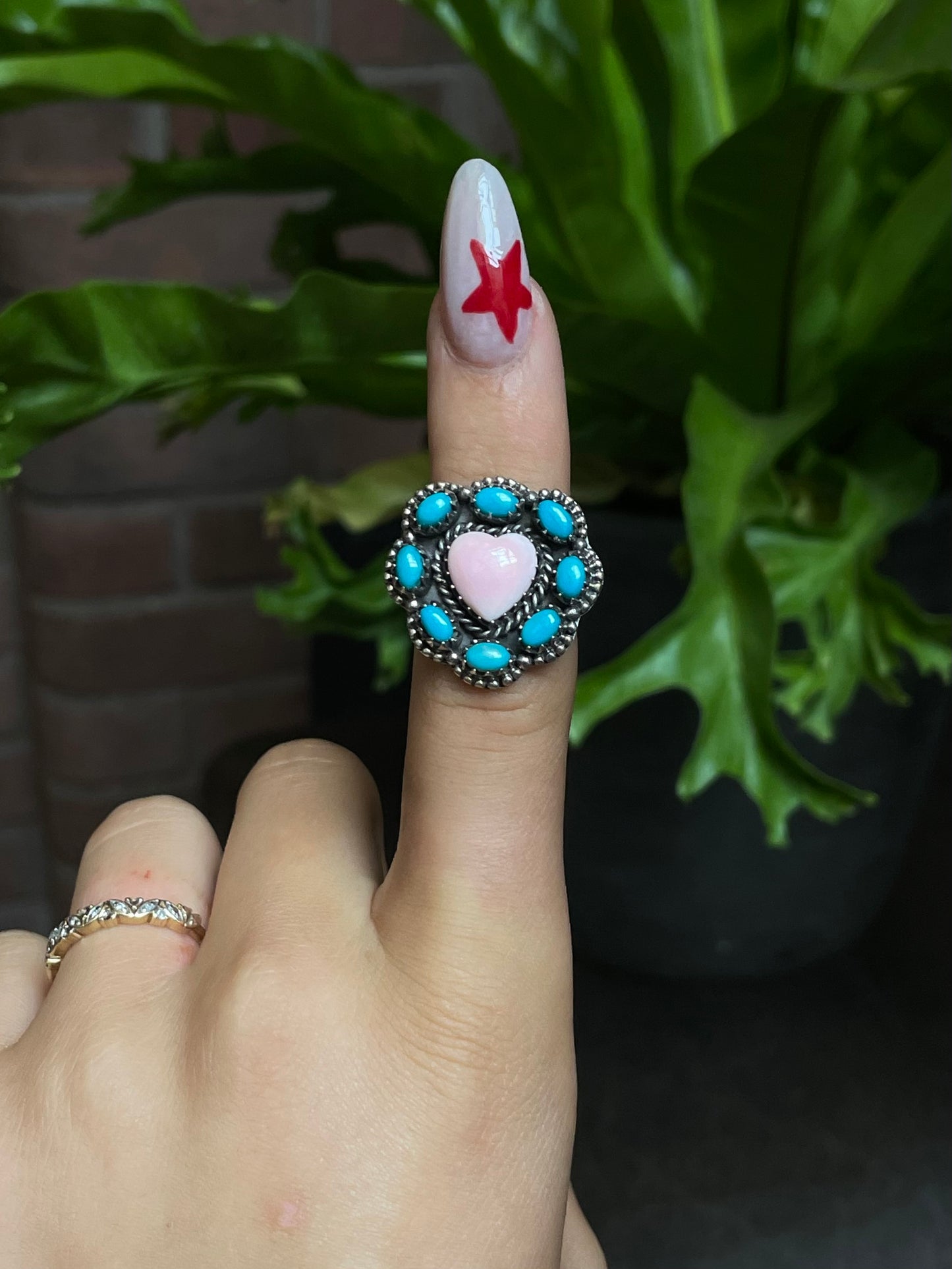 Pink Conch Heart & Kingman Turquoise Ring Size 7 | Sterling Silver G486