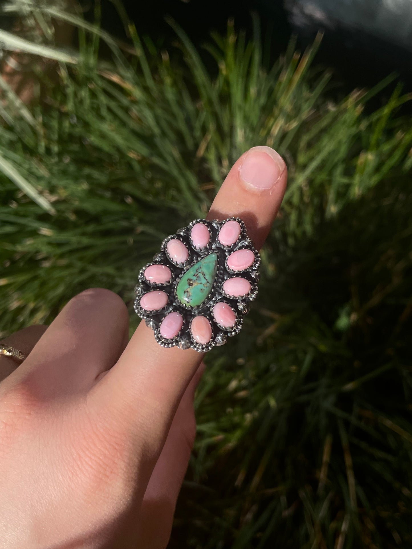 Pink Conch & Kingman Turquoise Cluster Ring Size 8 | 925 Sterling Silver C865