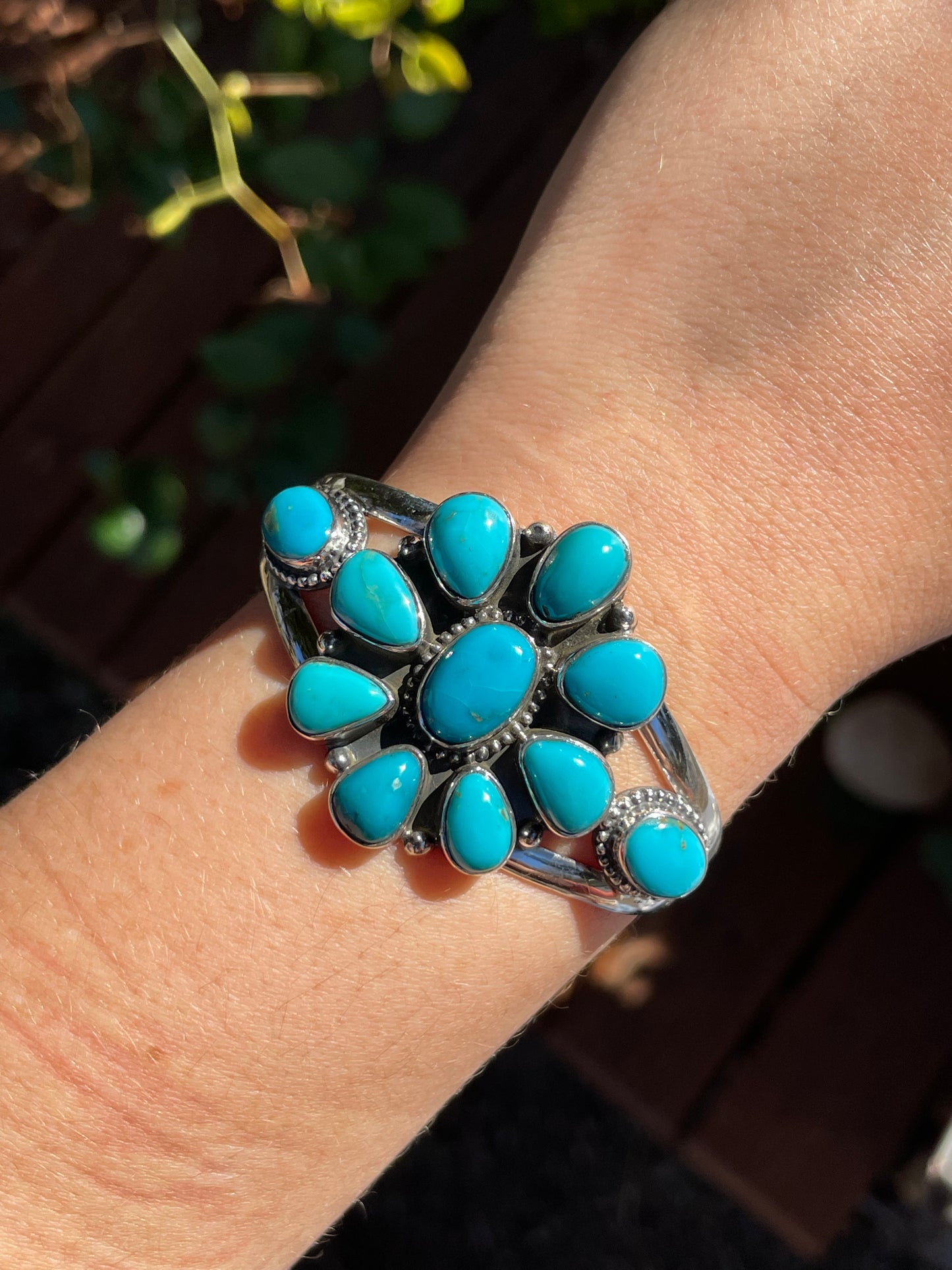 Kingman Turquoise Cluster Flower Cuff | 925 Sterling Silver | B9508 B884