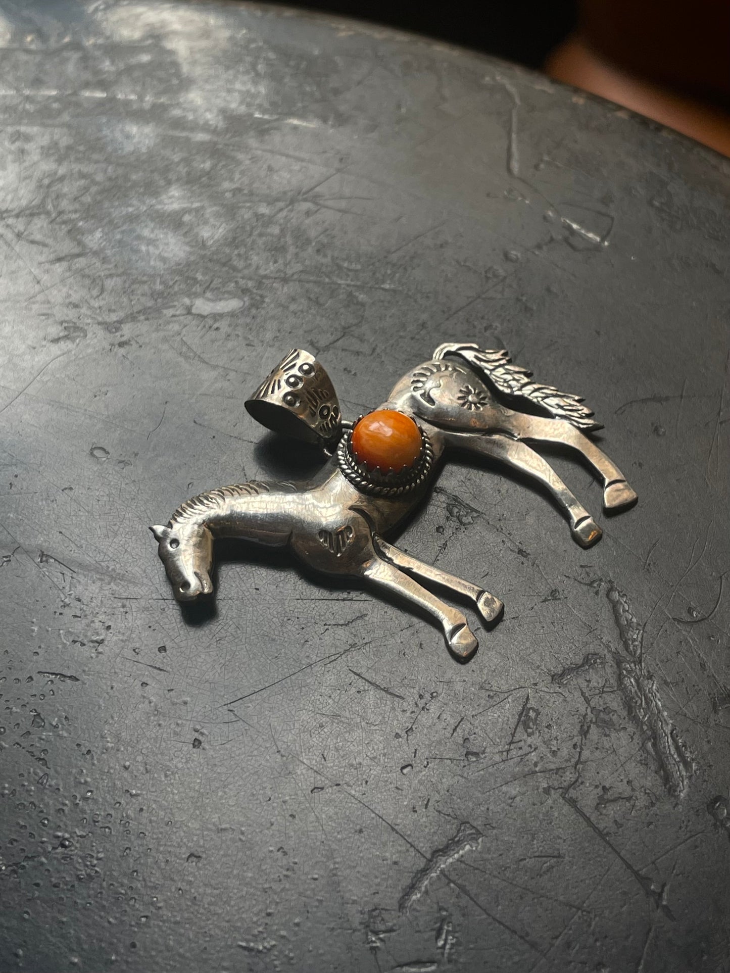 Spiny Oyster Horse Pendant | Sterling Silver E716