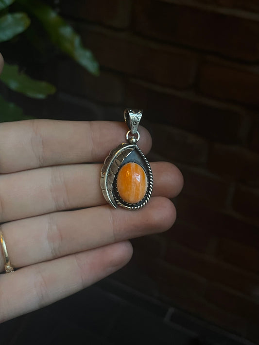 Spiny Oyster Feather Pendant | 925 Sterling Silver C914