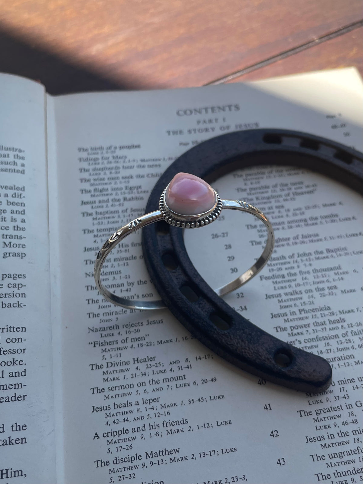 Pink Conch Teardrop Cuff Bracelet | 925 Sterling Silver G736