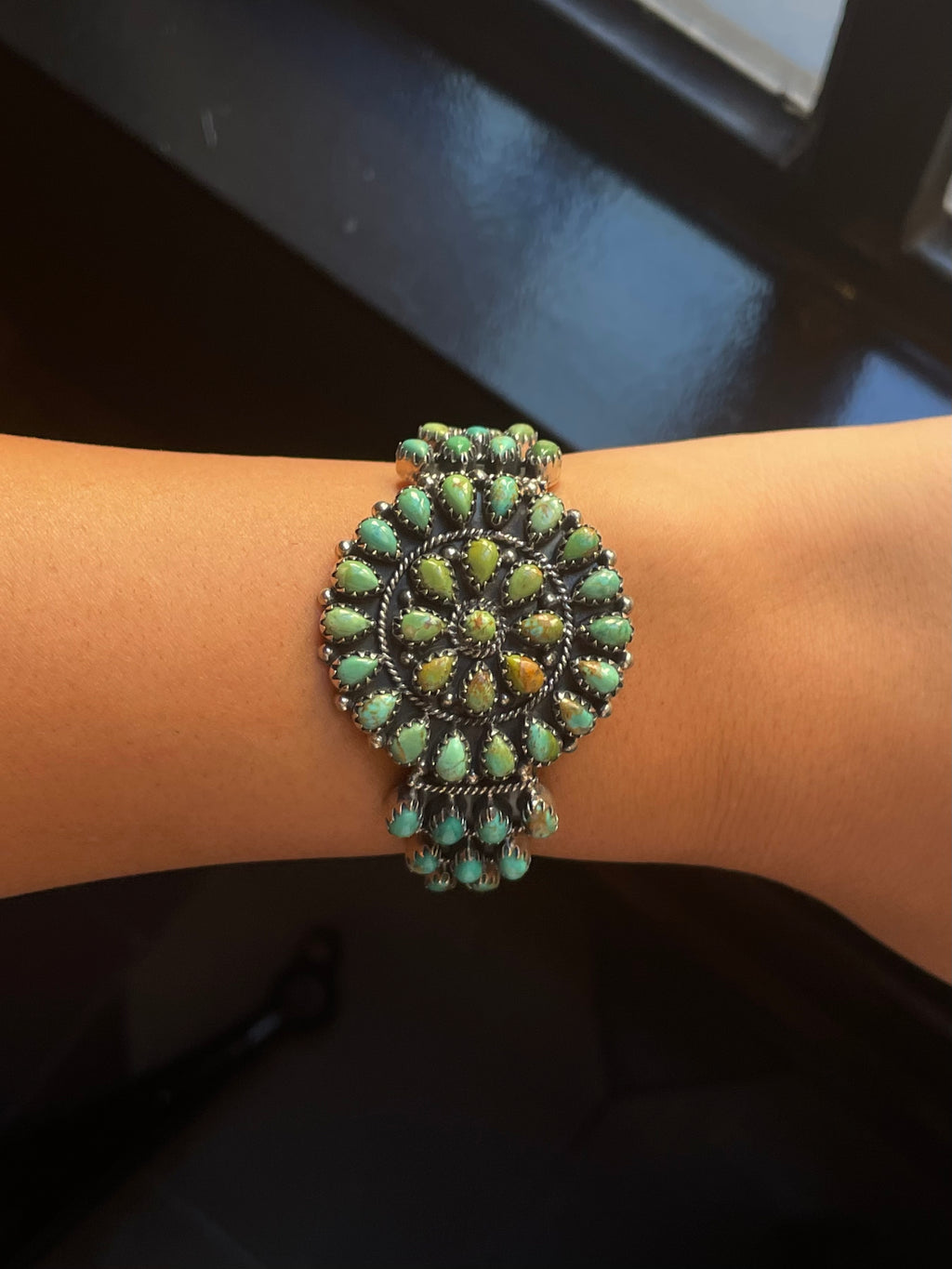 Kingman Turquoise Cluster Cuff Bracelet | 925 Sterling Silver G676