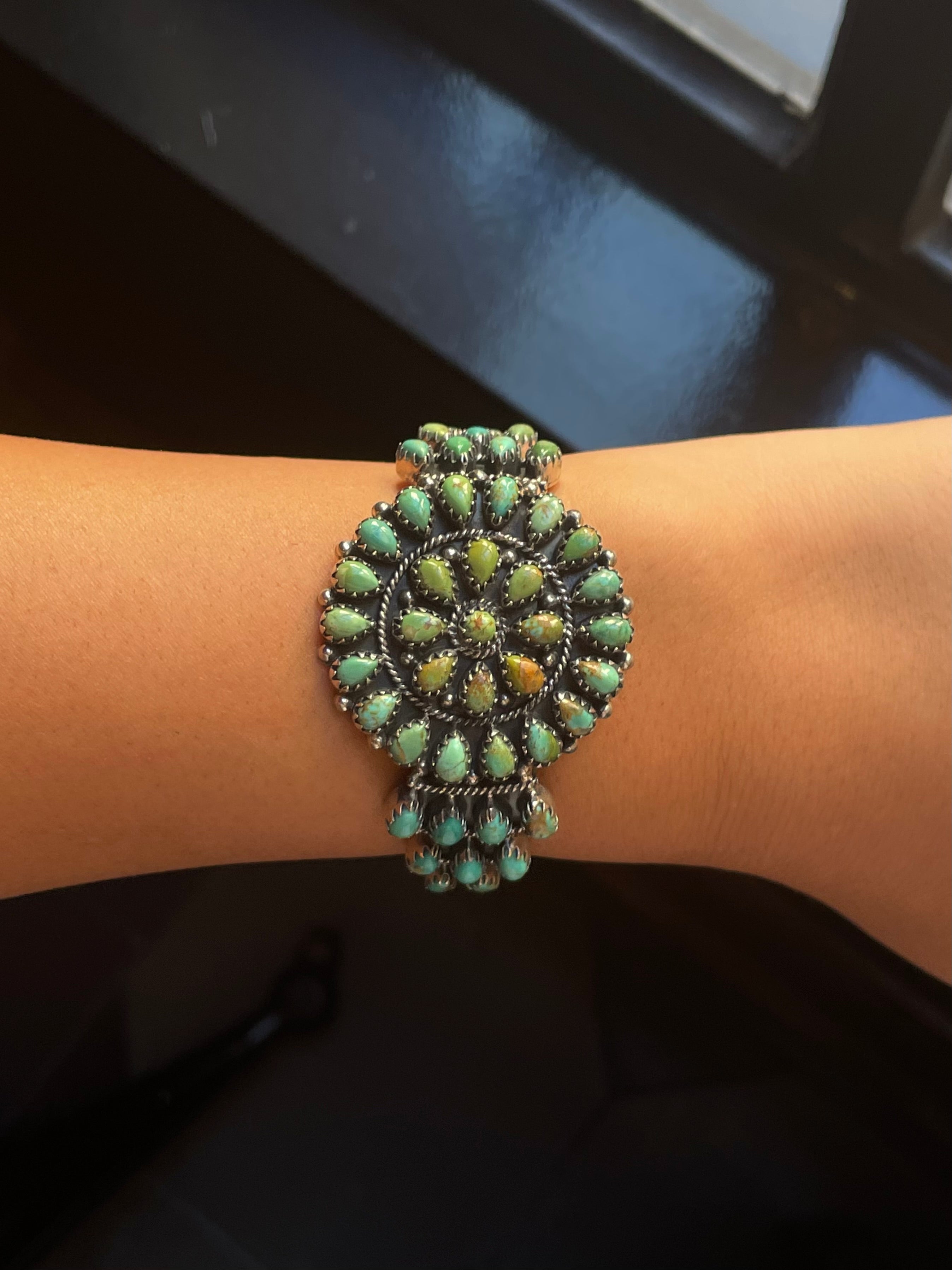 Kingman Turquoise Cluster Cuff Bracelet | 925 Sterling Silver G676
