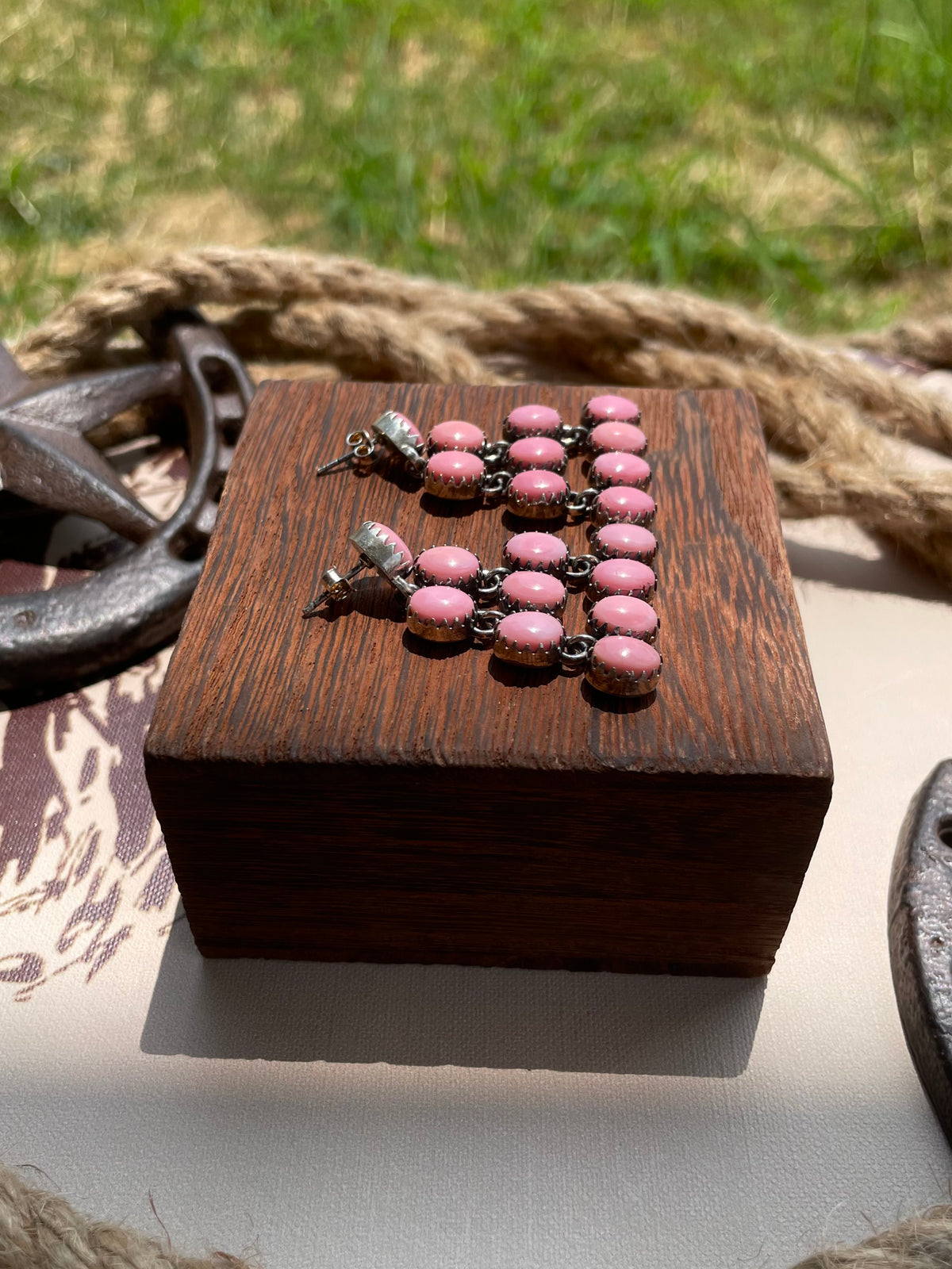Pink Conch Cluster Stud Earrings | 925 Sterling Silver G705