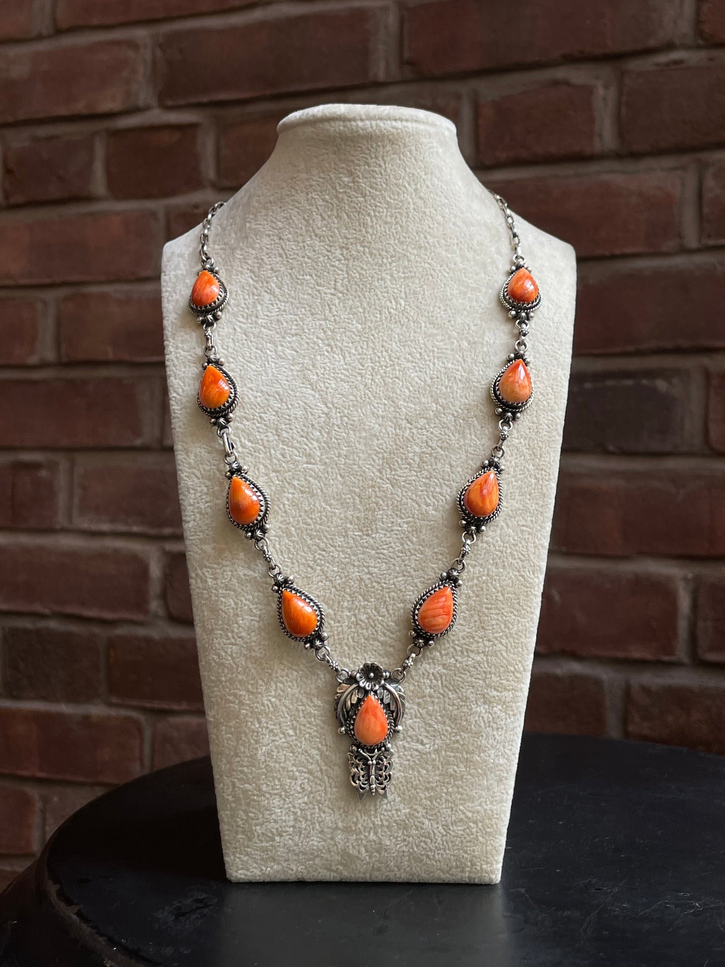 Orange Spiny Oyster Lariat Necklace | Floral Drop with Butterfly | 925 Sterling Silver E595