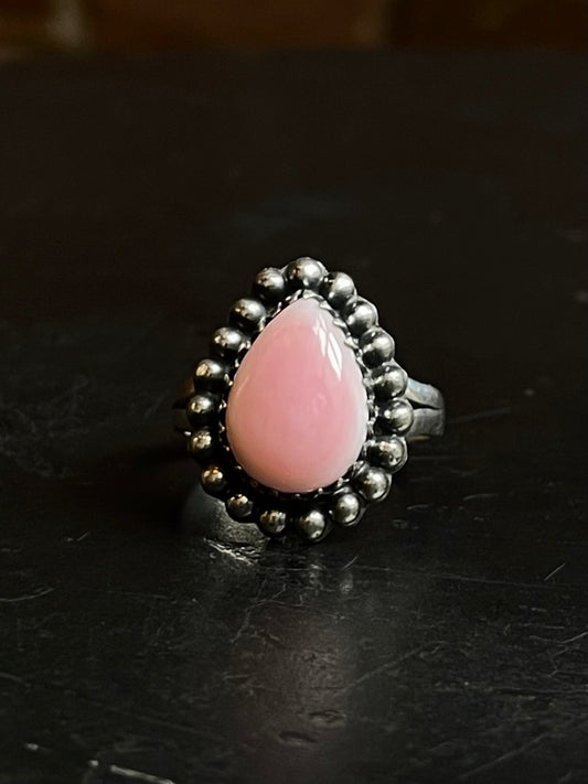 Pink Conch Tear Drop Ring | 925 Sterling Silver Size 8 E457