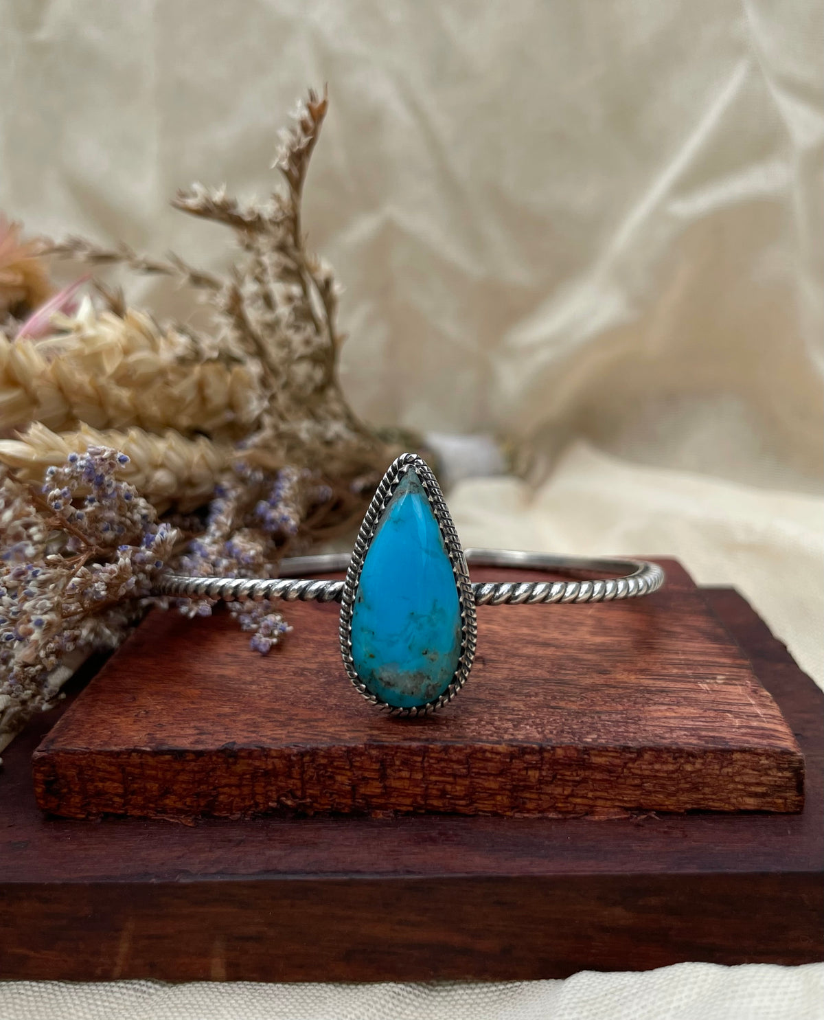 Turquoise Teardrop Cuff Bracelet | 925 Sterling Silver D271
