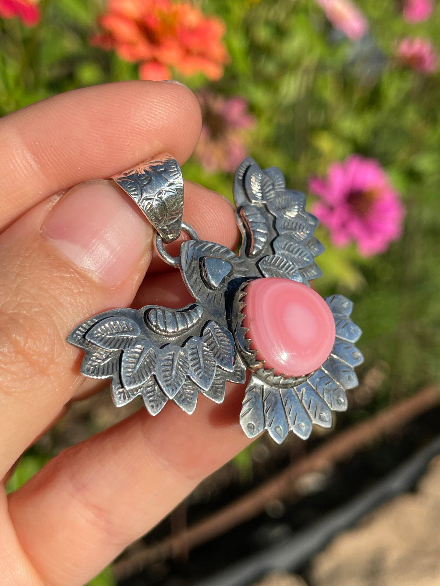 Pink Conch Thunderbird Pendant | Handcrafted Sterling Silver 925 B472