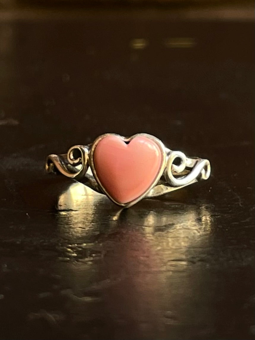 Pink Conch Heart Ring Size 6.5 | 925 Sterling Silver G536