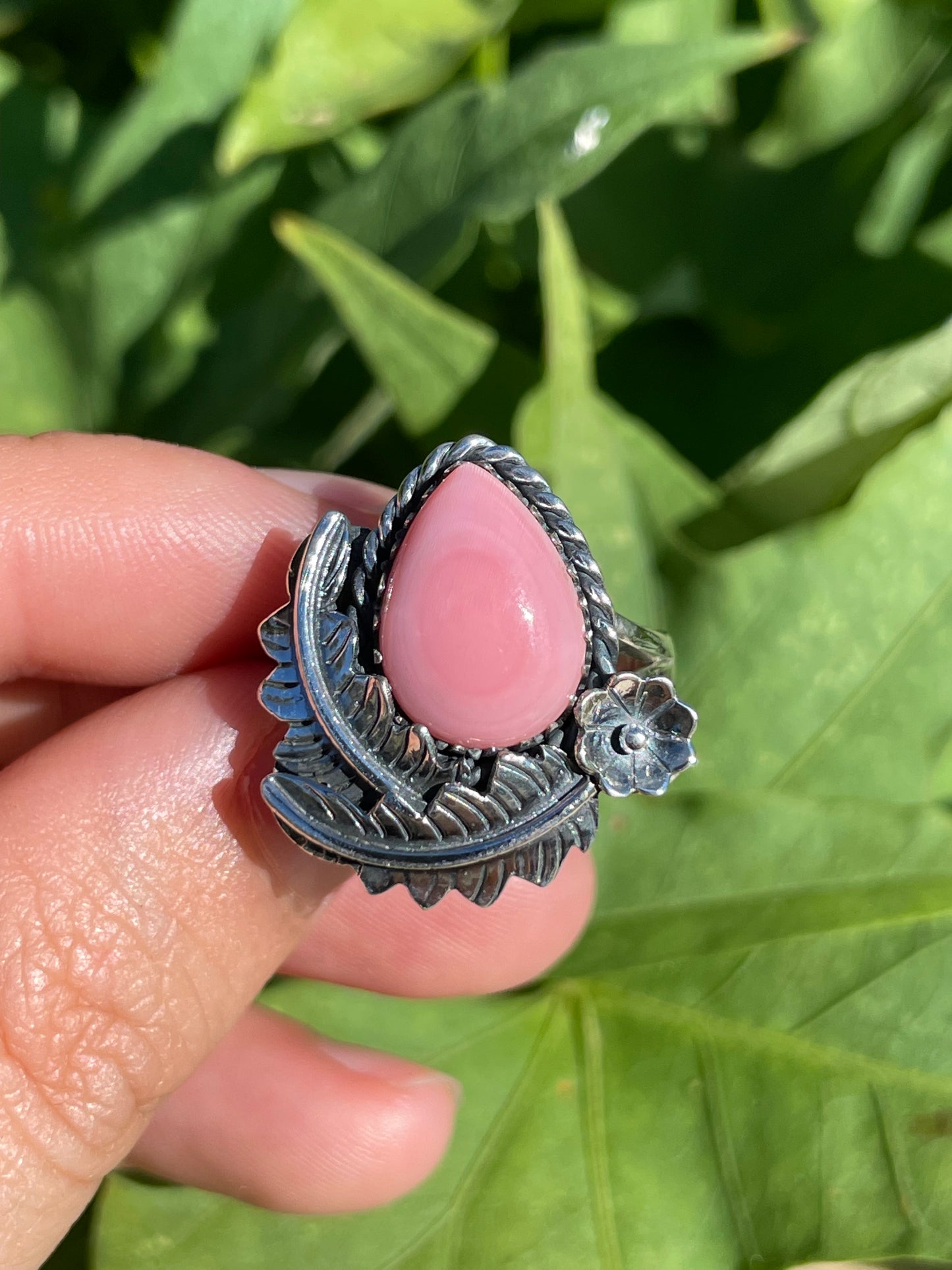 Pink Conch Leaf Design Ring | 925 Sterling Silver | Size 8 B360