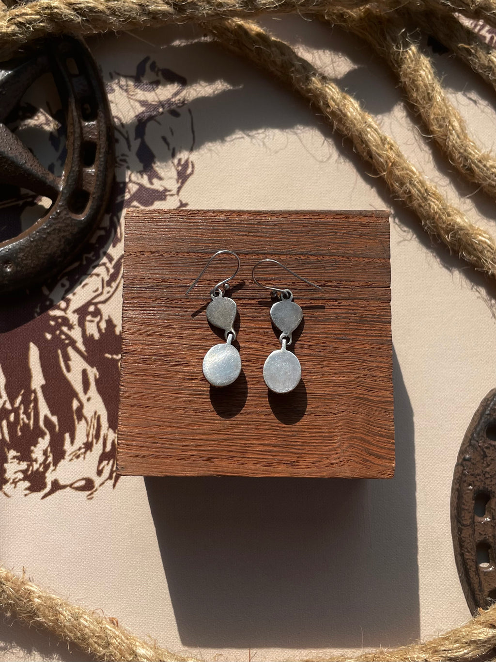 Spiny Oyster Heart Dangle Earrings | 925 Sterling Silver G718