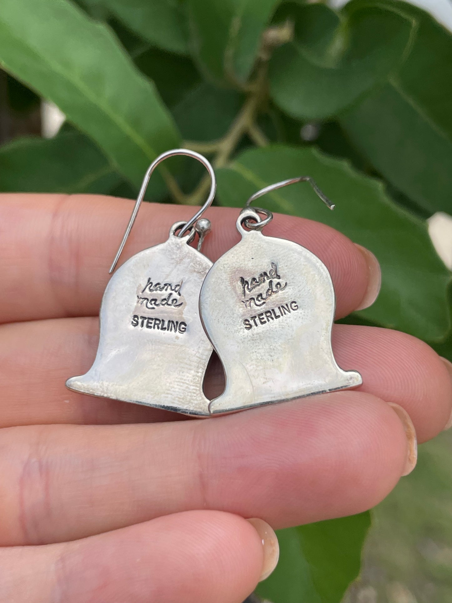 Spiny Oyster Horse Shoe Hook Earrings | 925 Sterling Silver D190