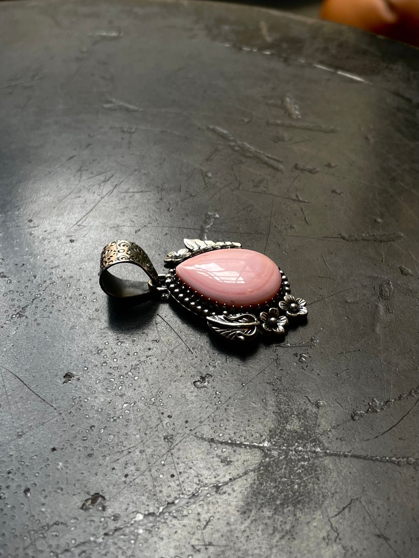 Pink Conch Floral Pendant | 925 Sterling Silver E505