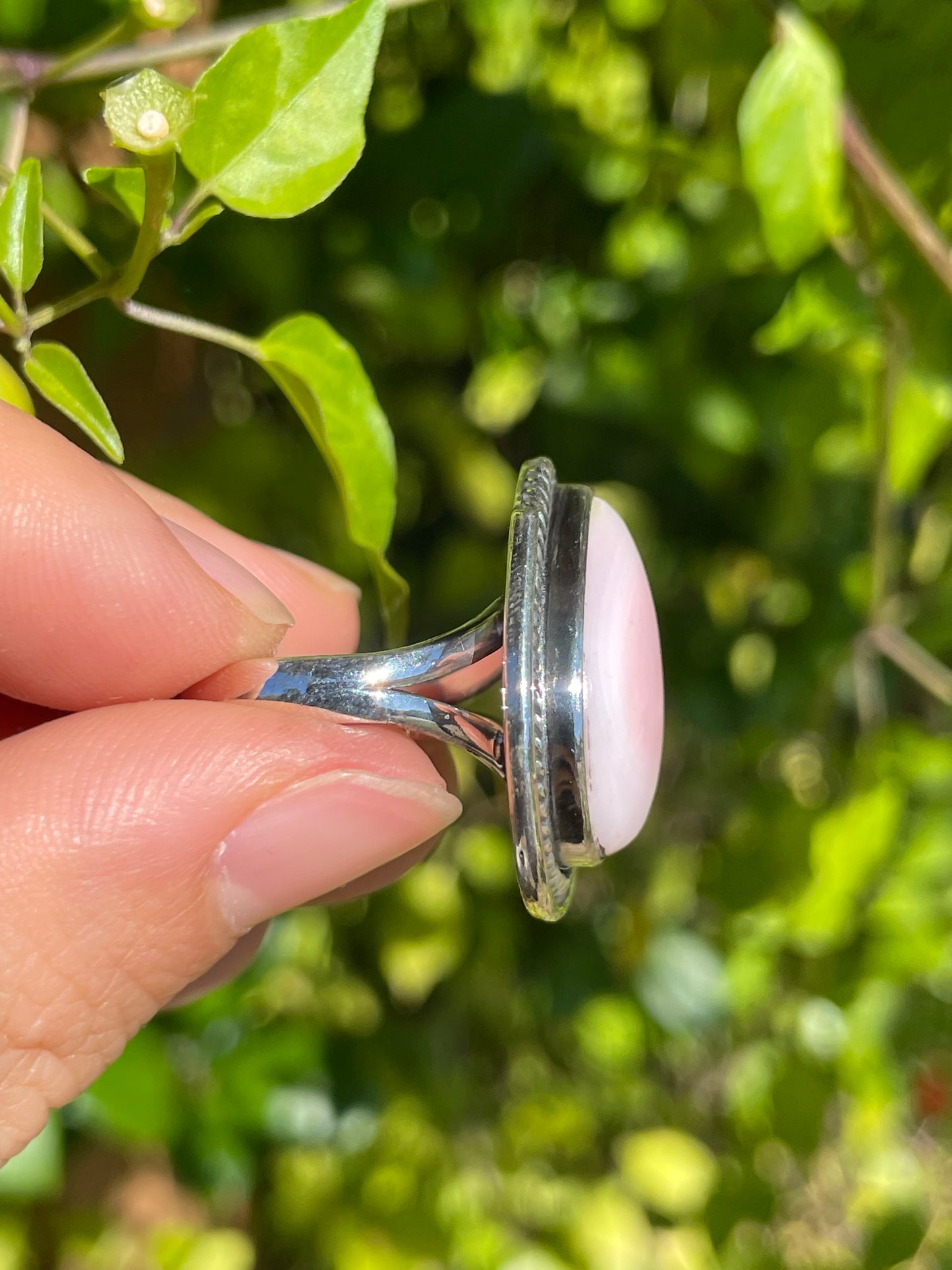 Pink Conch Teardrop Ring | 925 Sterling Silver | Size 8 B304