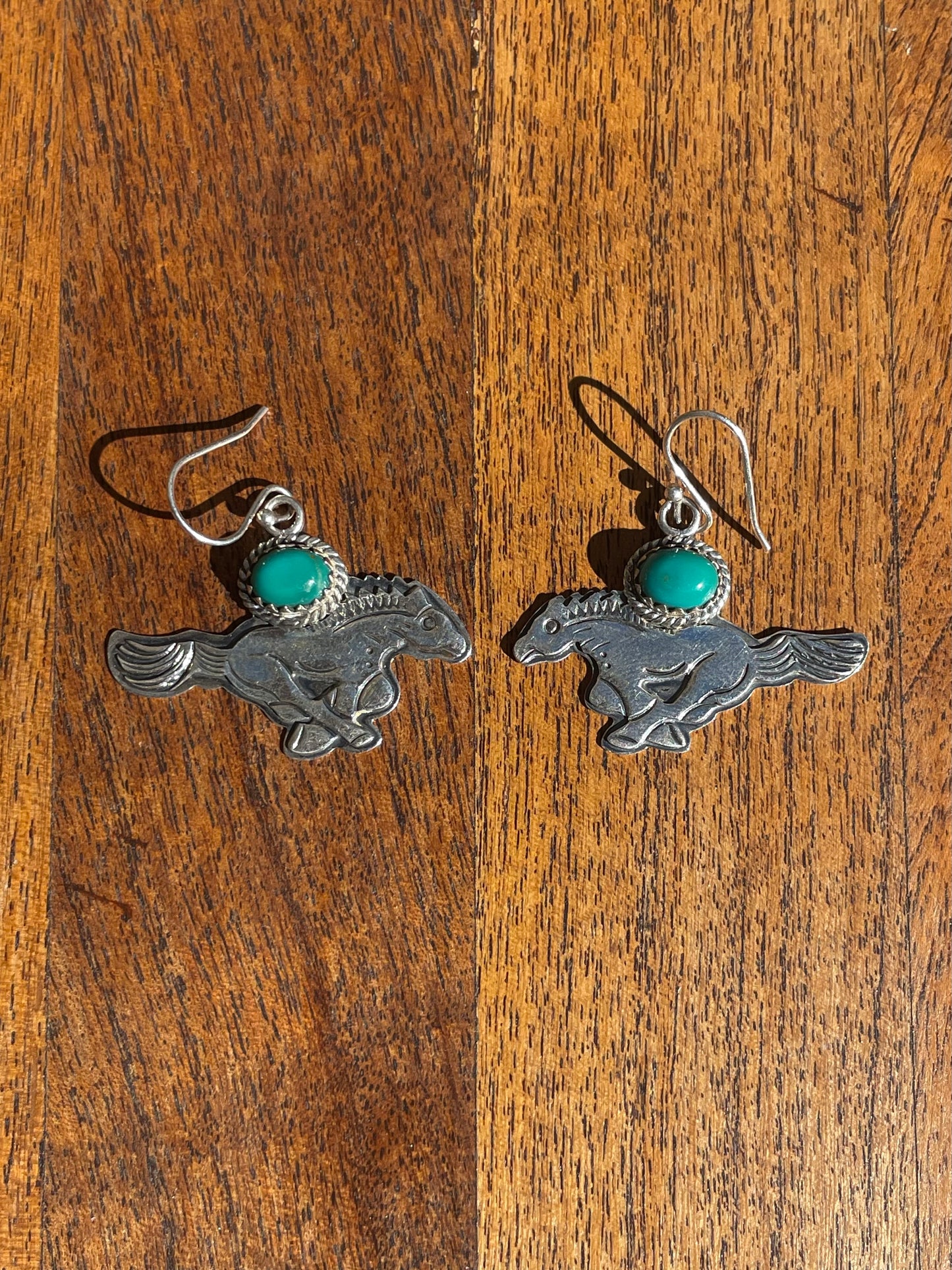 Kingman Turquoise Horse Dangle Earrings | 925 Sterling Silver C836