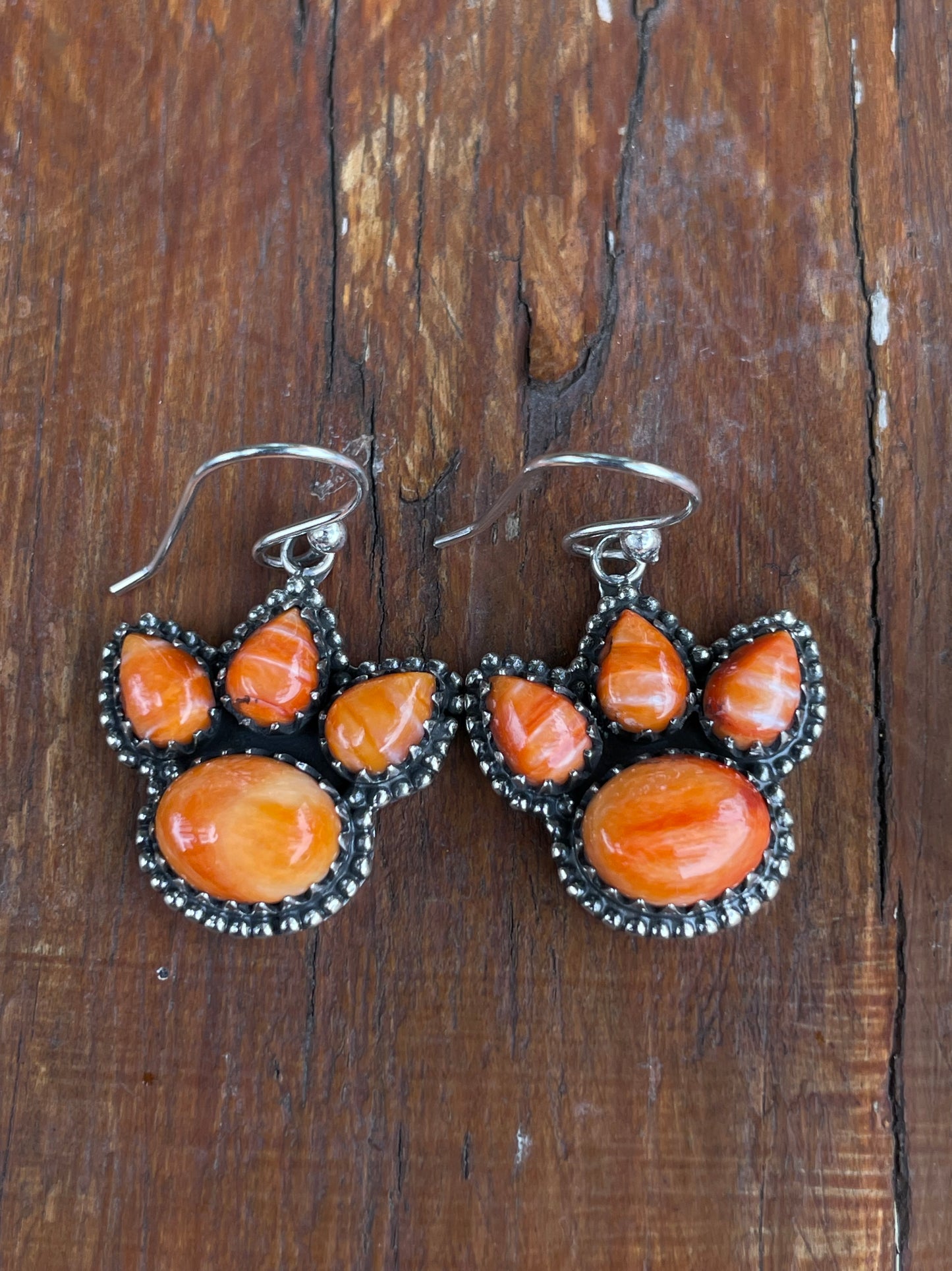 Spiny Oyster Paw Dangle Earrings | 925 Sterling Silver B965