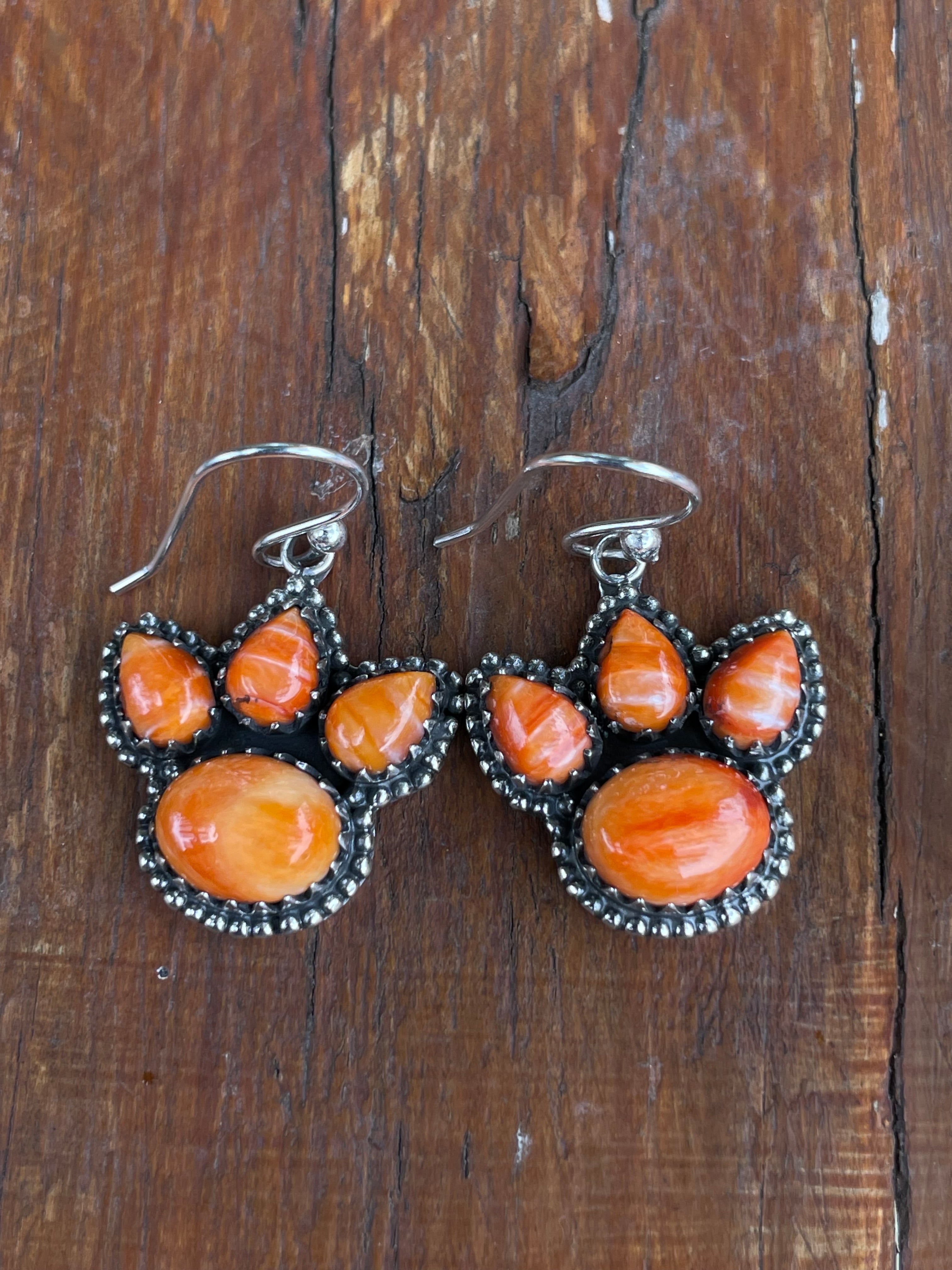Spiny Oyster Paw Dangle Earrings | 925 Sterling Silver B965
