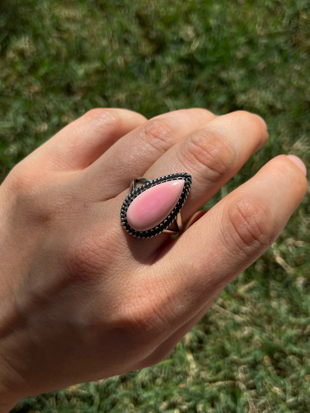 Pink Conch Teardrop Ring | 925 Sterling Silver Size 9 D303