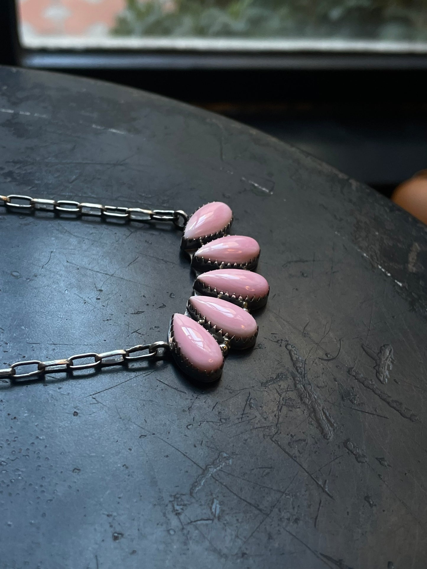 Pink Conch Necklace | Graduated Teardrop Bar | 925 Silver E571