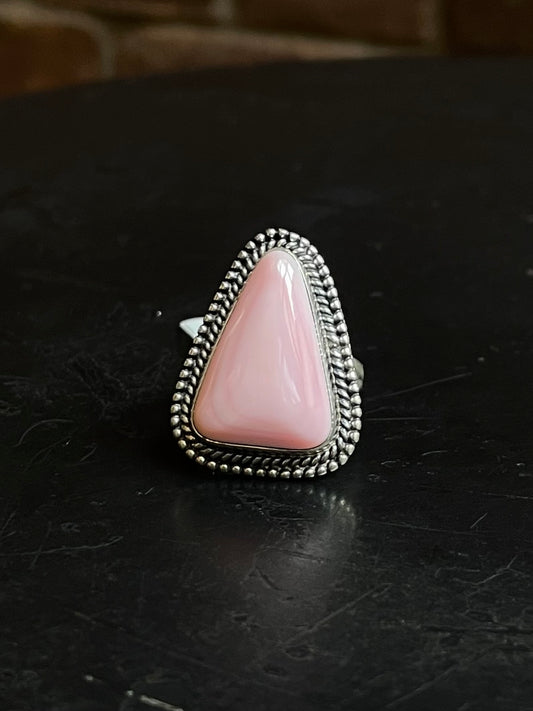 Twisted Wire Pink Conch Ring | Sterling Silver | Size 7 | A463