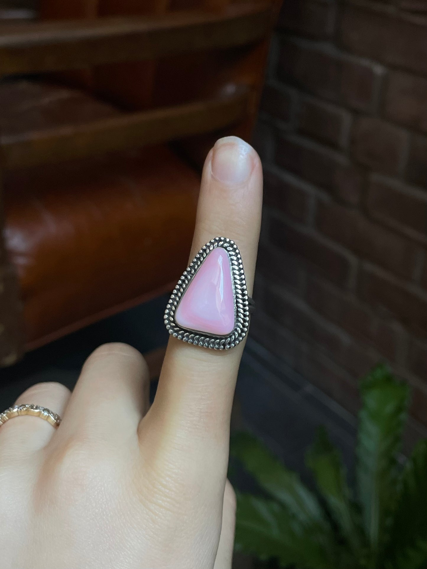 Triangle Shaped Pink Conch Ring | Sterling Silver | Size 8 | A752
