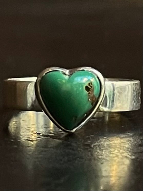 Kingman Turquoise Heart Ring | Sterling Silver | Size 7 G373