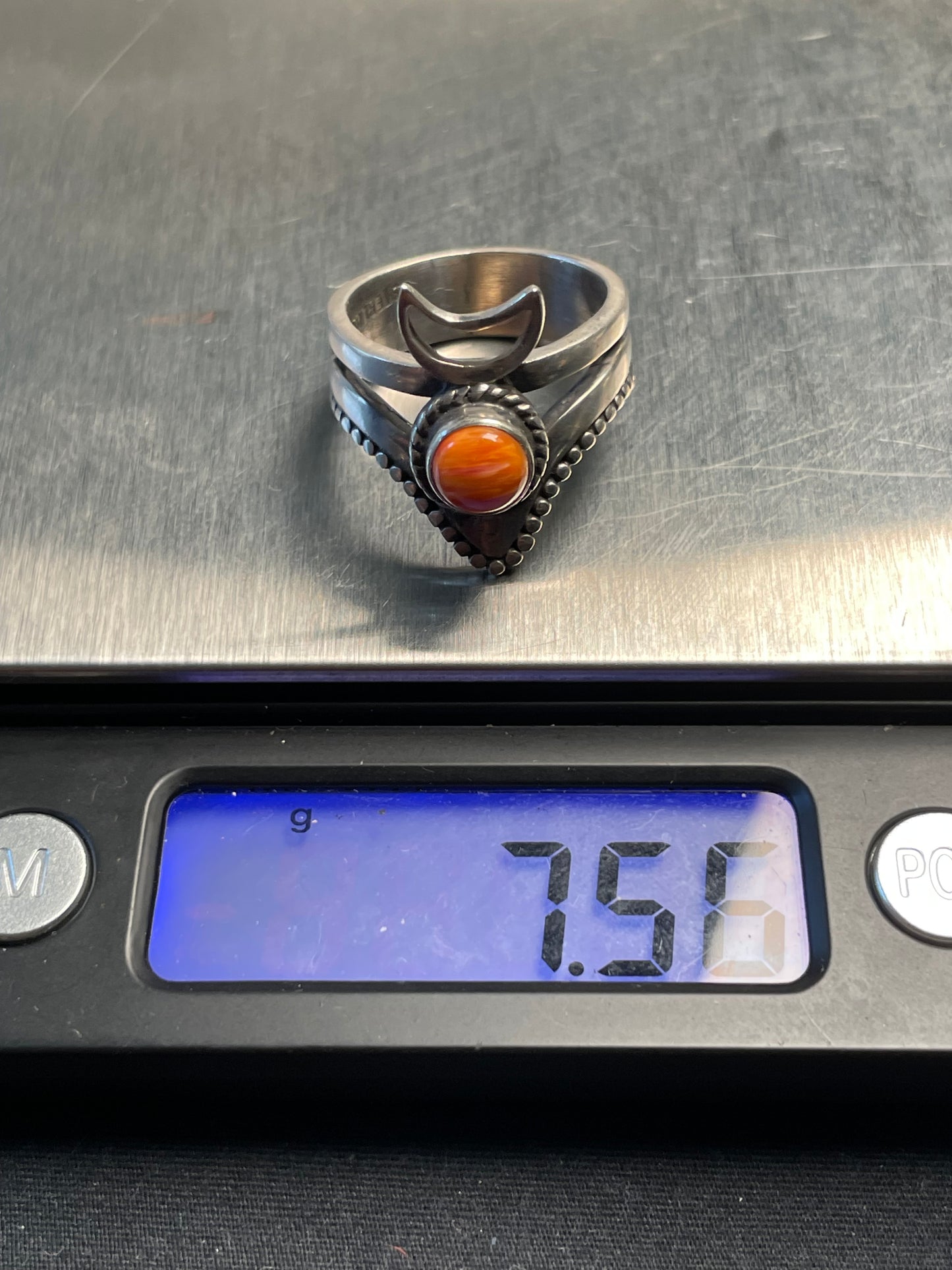 Spiny Oyster Crescent Moon Ring Size 7.5 | 925 Sterling Silver D170