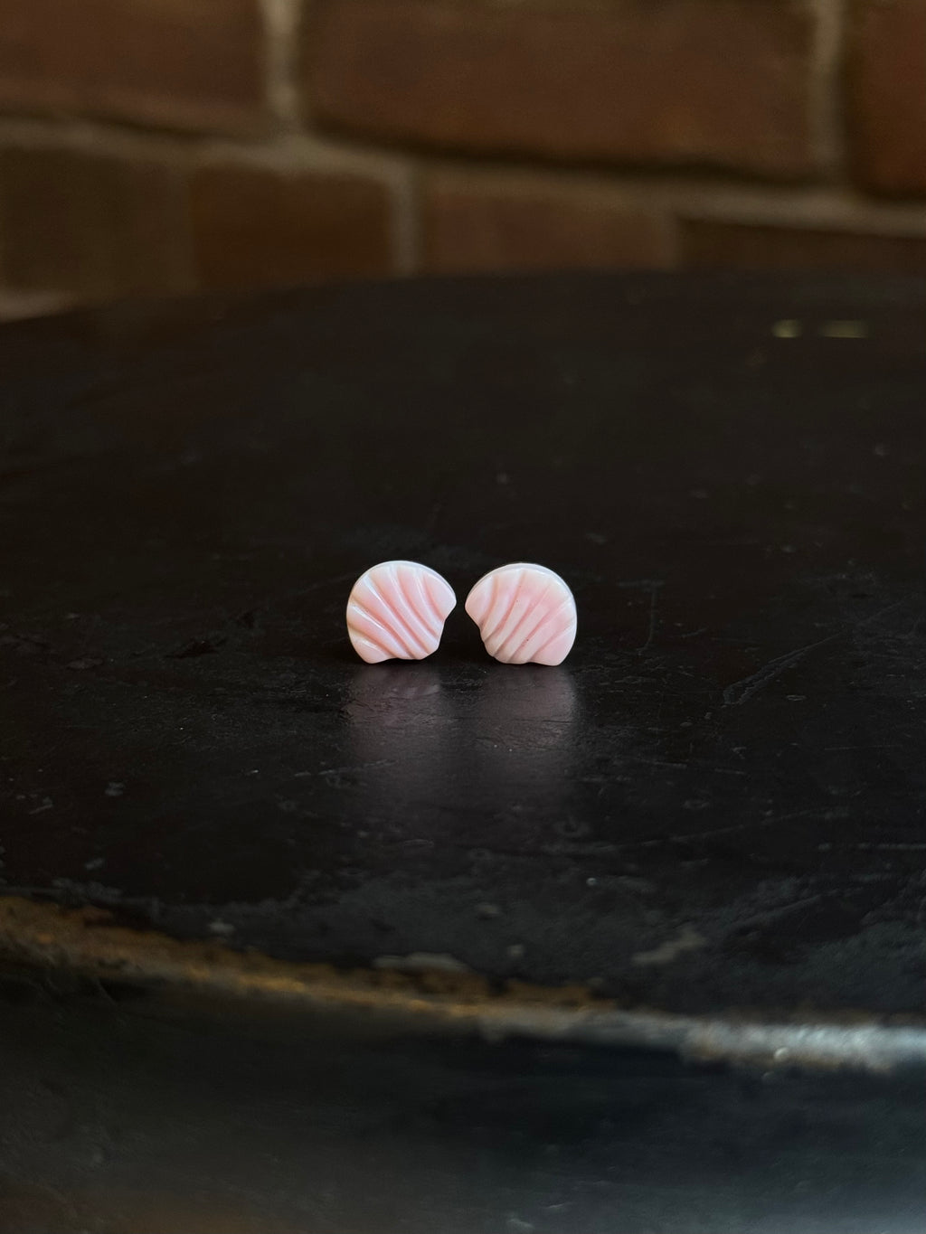 Pink Conch Sea Shell Stud Earrings | 925 Sterling Silver C275
